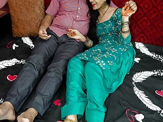 Romantik Hintli Çift Anal Seks Deniyor