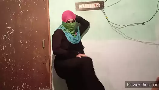 Arap Kadın Tanımadığı Adama Naz Yapsa Da Siktirdi