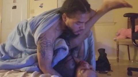 Sevişirken...sikişiyoruz!!