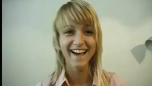 sarışın sandra ile iddiasını kaybeder, ikinci kuzenim