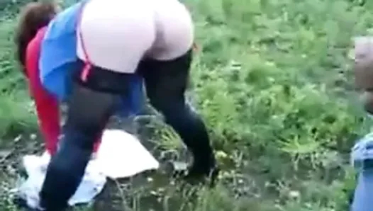 bu azgın orospuyu dışarıda görmeliyim!