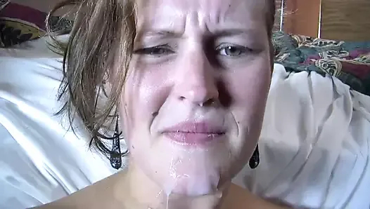 bir kilise kızının karanlık yüzü