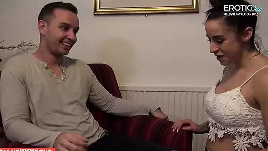 Onun yarrak hala kız kardeşi sikişiyor düşüncesi kadar zordu