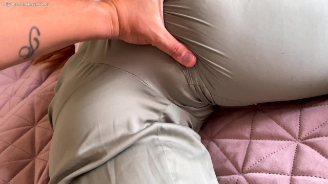 Bana zarar vermek isteyen o sürtük, bu videodaki gibi kıçımı yalayacak! (5K beğenmeme)