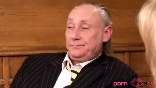 ateşli sarışın fena göt sikildi