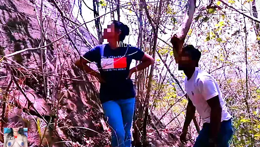 büyük memeli kız arkadaşı ile ormanda riskli hızlı açık alanda seks