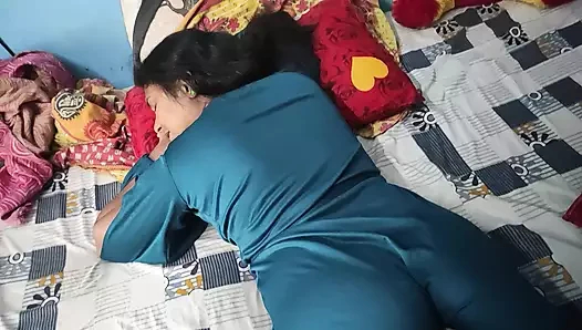 ateşli seksi modern eş sikme içinde yatak tarafından ona oğlan arkadaş