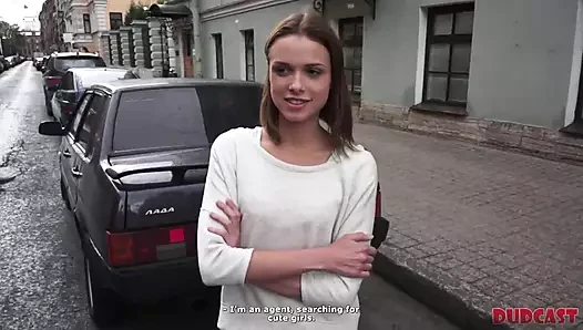 Ajanın genç modeli çok esnek çıkıyor